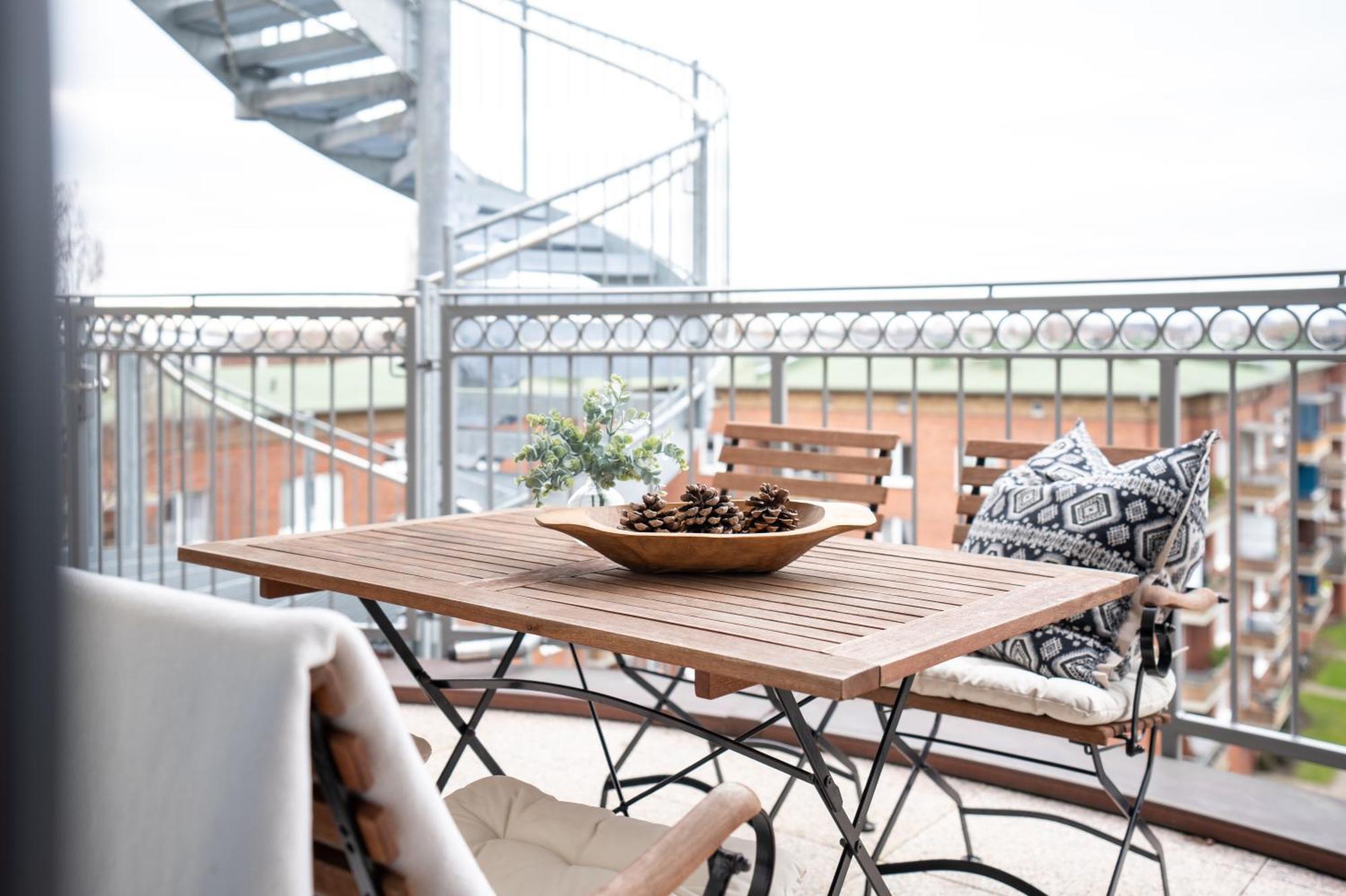 Cls Zentrale City-Wohnung In Hamburg Mit E-Laden Und Tiefgarage, Grosser Balkon, Blick Ueber Hamburg, Parkplatz, Cafe Im Haus, Bushaltestelle Direkt Gegenueber, Flex Check In Zewnętrze zdjęcie